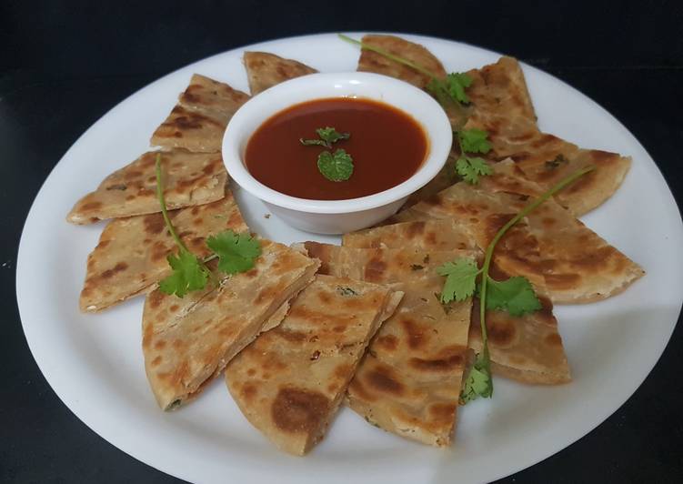 Step-by-Step Guide to Prepare Perfect Paneer Lachha Paratha Recipe