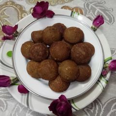 A picture of Unniyappam.