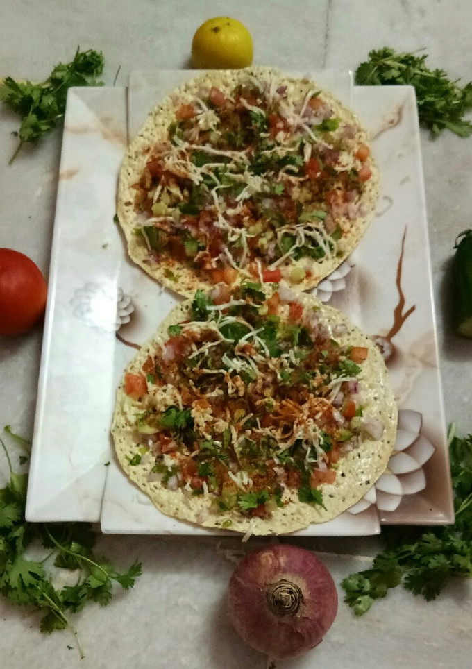 ચીઝ મસાલા પાપડ (Cheese Masala Papad Recipe In Gujarati) રેસીપી મુખ્ય ફોટો