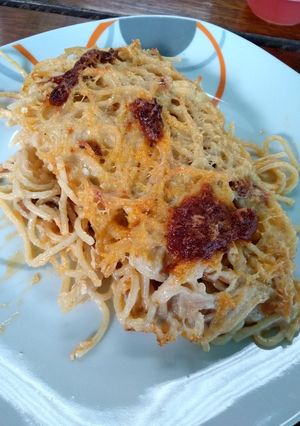 Una foto de Gallina (gallarda) con pasta a la Roma