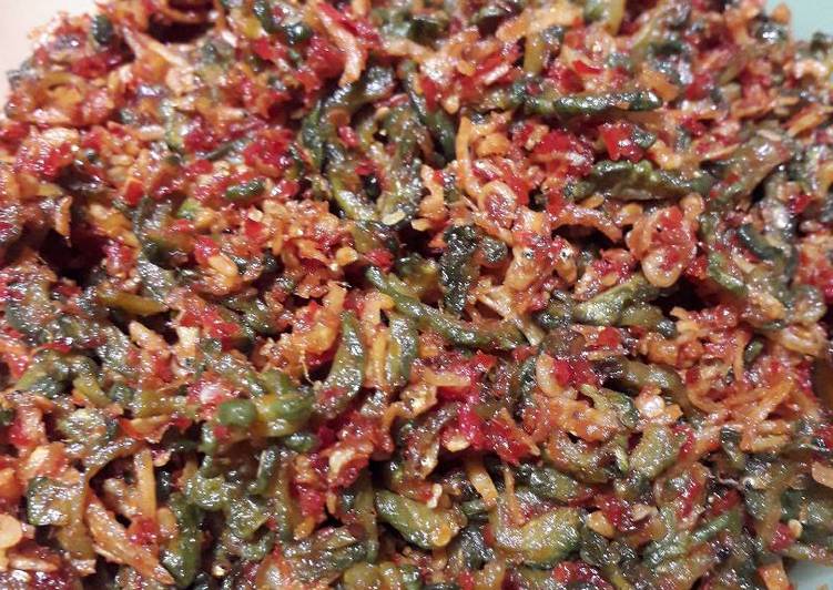 Cara Vegan saat makan malamPare nenek