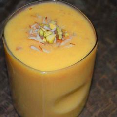 A picture of Mango shake.