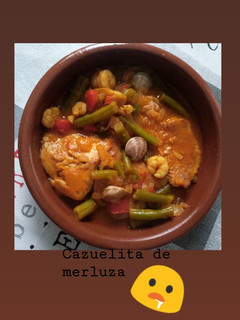 Una foto de Cazuelita de merluza en salsa