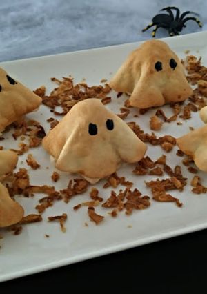 Una foto de Fantasmitas de oblea de empanadilla (rellenos de ensaladilla rusa)