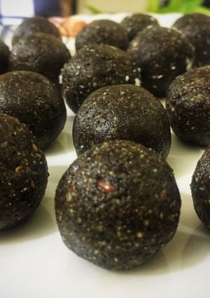 A picture of Multiseed Balls.