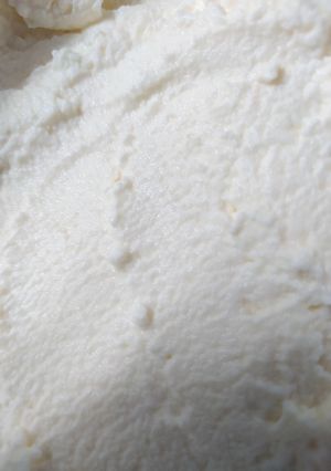 Una foto de Queso crema casero!!! (También sirve para hacer RICOTA!!!)