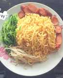 Mì xào giá và rau mầm