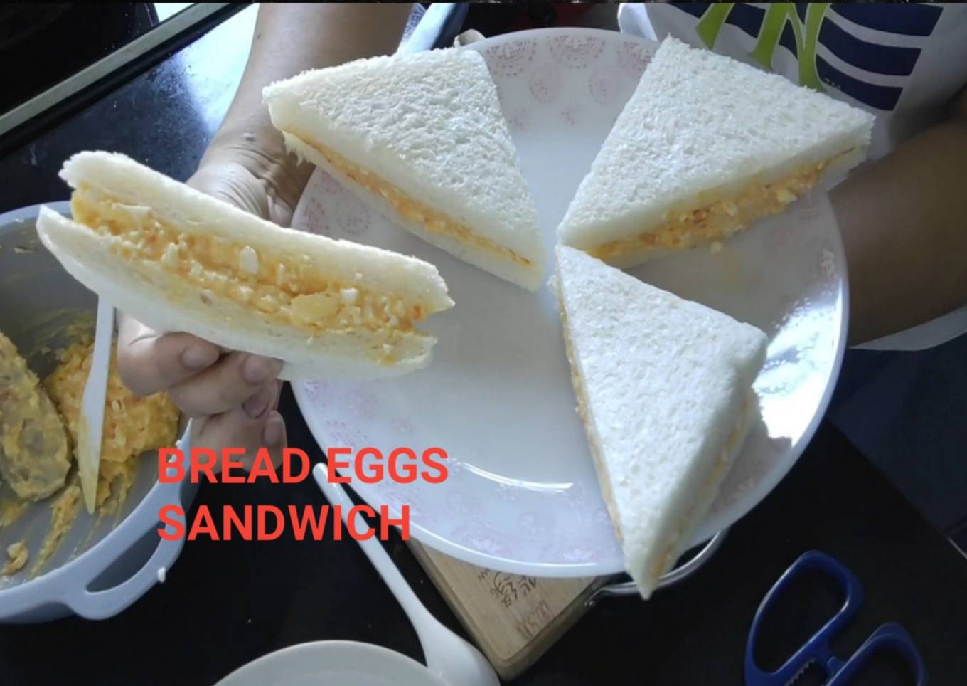 Bread eggs sandwich