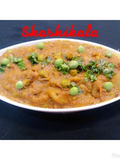 आलू मटर की रस वाली सब्जी (Aloo matar ki ras wali sabzi recipe in hindi) रेसिपी मुख्य फोटो