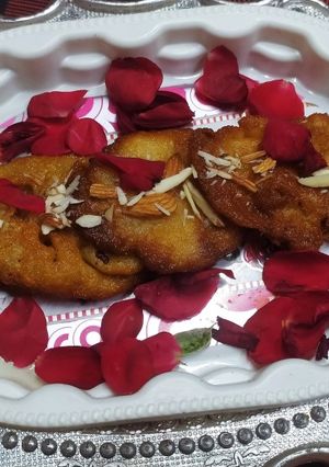 फलाहारी मालपुआ (Falahari Malpua Recipe in Hindi) रेसिपी मुख्य फोटो