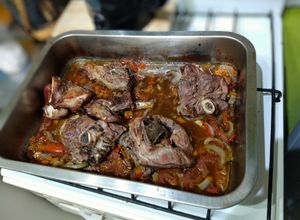 Una foto de Cordero braseado al horno