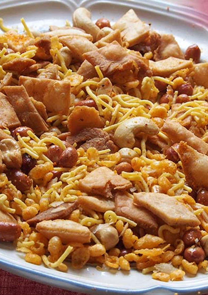 மிக்சர் இந்திய அமெரிக்கன் ஸ்டைல் (Mixture recipe in tamil) செய்முறை முக்கிய புகைப்படம்