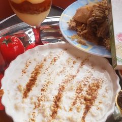 A picture of Dahi phulki.