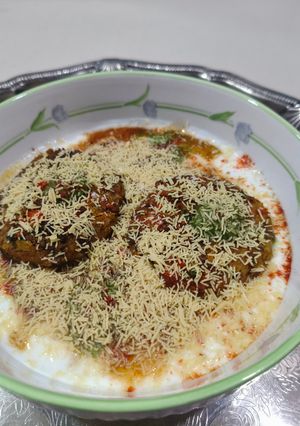 A picture of Rajma tikki chaat.