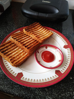A picture of Bread toast.