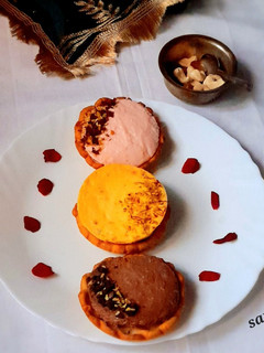 A picture of 3 Flavour Steamed Shrikhand Tart.