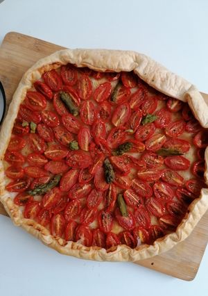 Une photo de Tarte tomate asperge