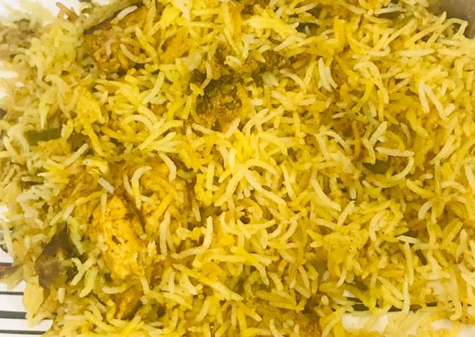 Authentic chicken dum biryani