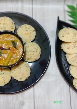 মেক্স ভেজ ইডলি (Mix Veg Idli recipe in Bengali) রেসিপির প্রধান ছবি