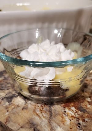 A picture of Layered Banana Pudding.