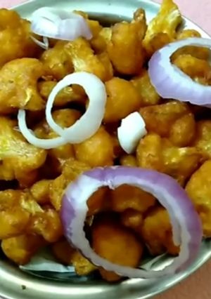 கோபி 65 (காலிபிளவர் சில்லி) (Gobi 65 recipe in tamil) செய்முறை முக்கிய புகைப்படம்