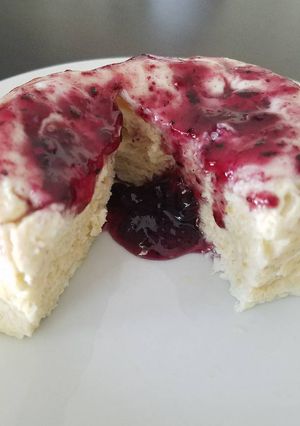 Una foto de Mug cake proteico en taza