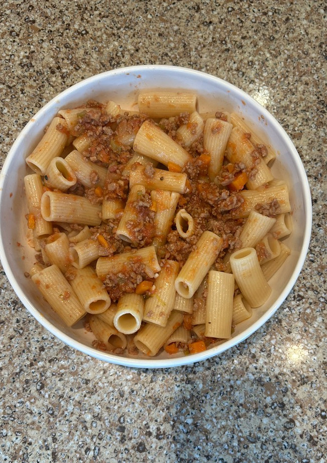 A picture of Rigatoni Bolognese! 🇮🇹.