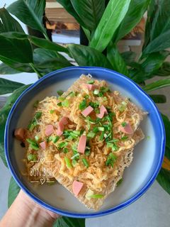Hình của món Bánh Hỏi Chiên Chà Bông.