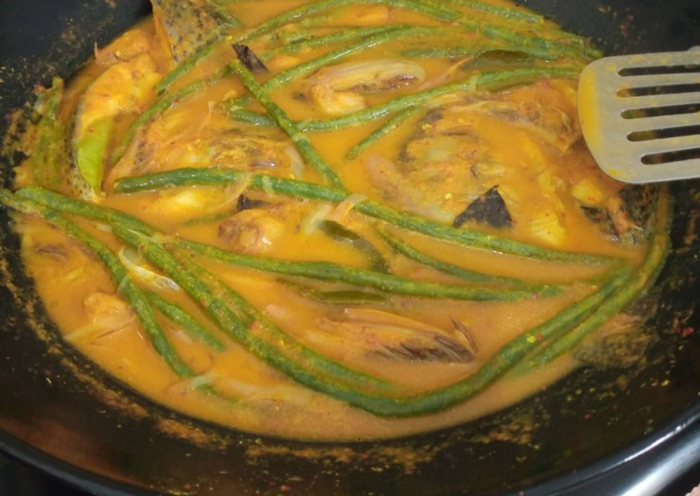 Ikan nila masak kuning asam