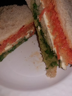 तिरंगा सैंडविच (Triranga sandwich) रेसिपी मुख्य फोटो