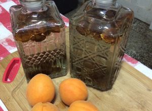 Una foto de Licor de damascos