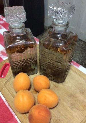 Una foto de Licor de damascos