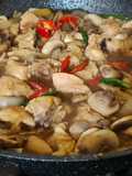 Ayam Jamur Tumis Mentega