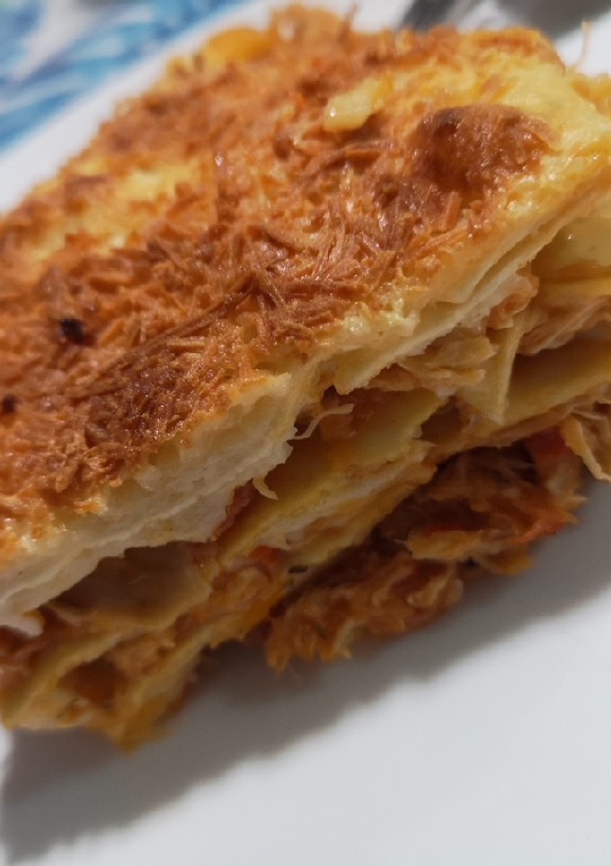 Una foto de Lasaña de pollo y bacon