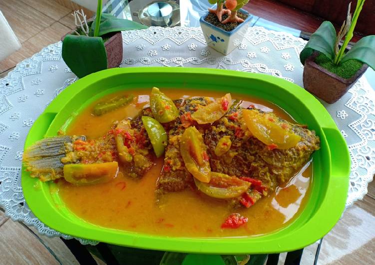 Gurame kuah asam pedas