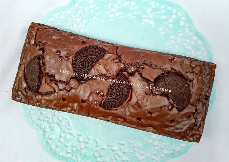 Fudgie brownie / brownis panggang shinny crust