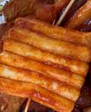 떡꼬치 bánh gạo xiên