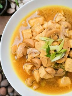 Foto resep Chicken Mushroom Ginger Soup