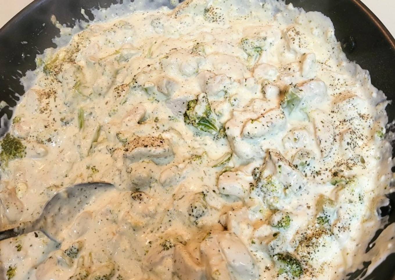 Chicken and Broccoli Fettuccine Alfredo