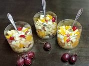 Una foto de postres fáciles con uvas