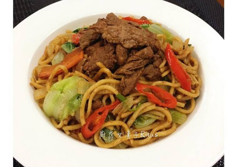 沙茶牛肉炒麵
