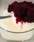 Helado de vainilla con dulce de REMOLACHA