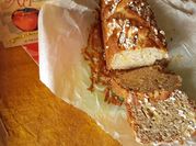 Una foto di uova mela plumcake