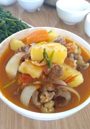 Hình của món Bò sốt rau củ.