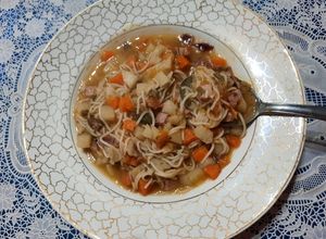 Una foto de Guiso o sopa Polaca