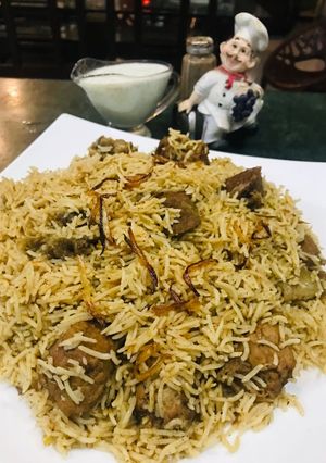 A picture of Beef pulao.