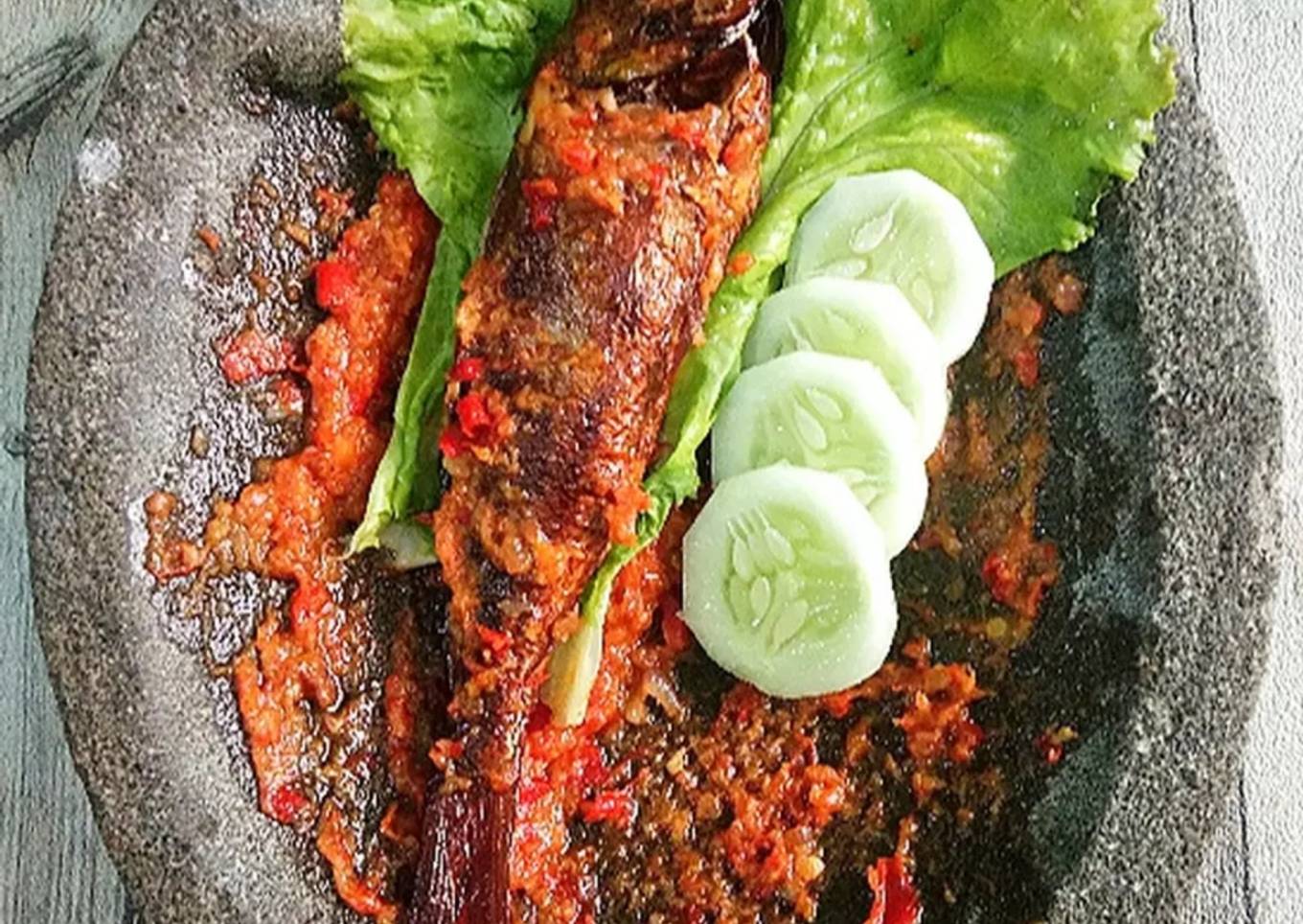 203. Pecak Ikan (Kuniran) Asap Khas Pantura