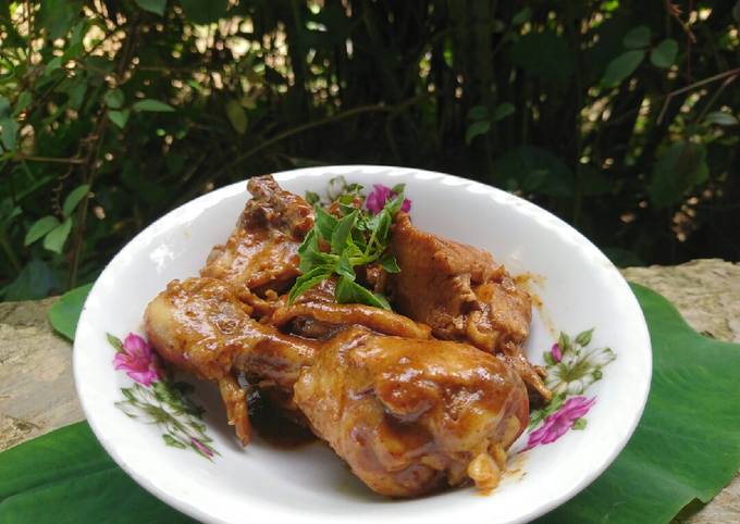 24. Rendang Ayam