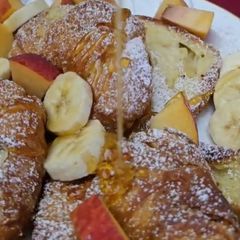 A picture of Croissant French toast.
