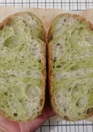 Foto resep Flaxseeds Pandan Swirl Sourdough Bread